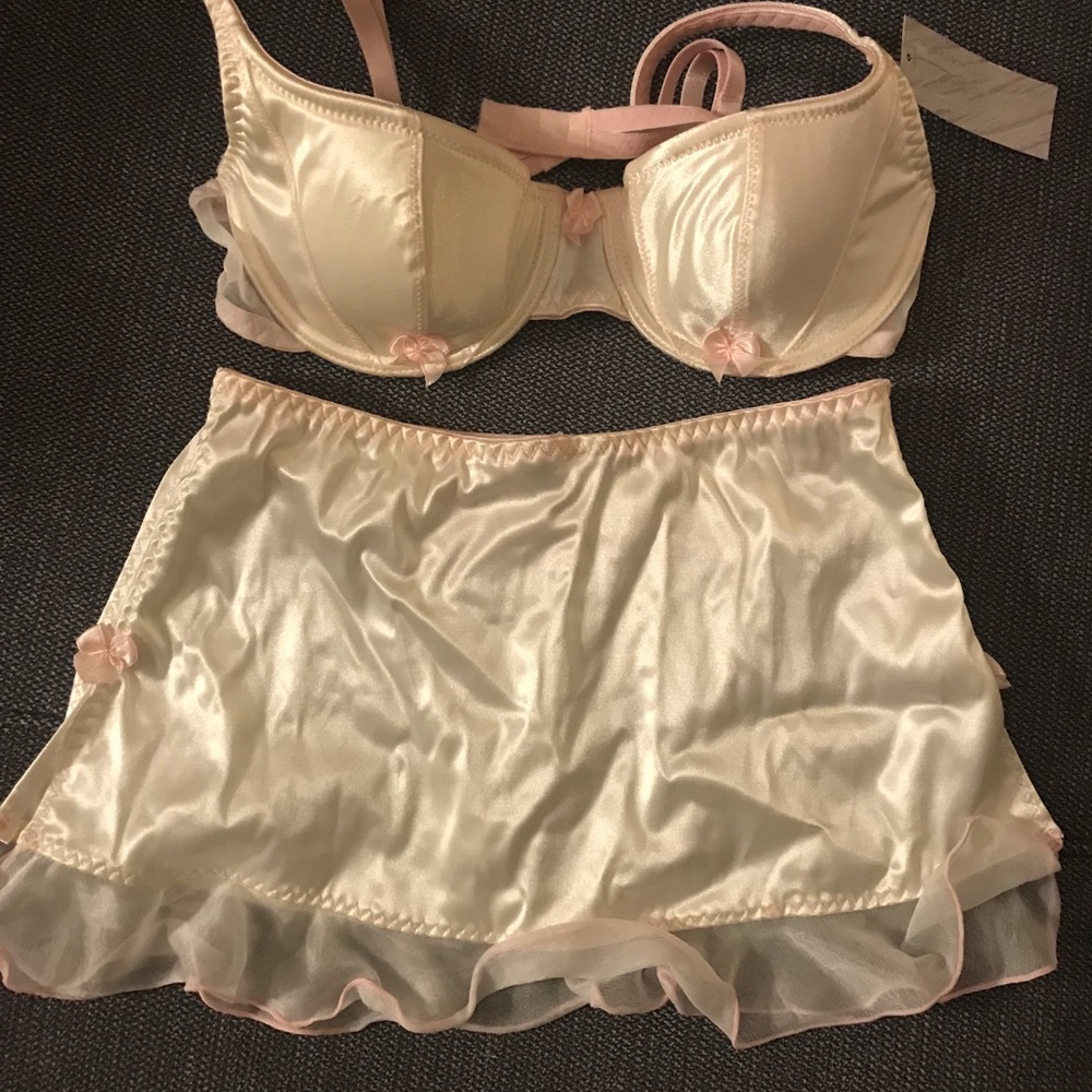 White bra set
